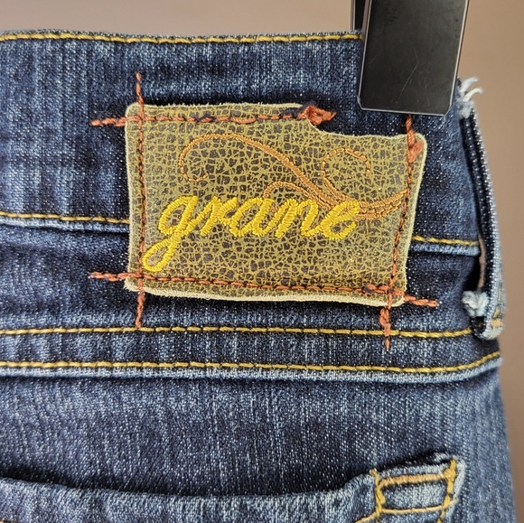 Grane Jeans Juniors Short Low Rise Curvy Bootcut Dark Wash Denim - Picture 4 of 7